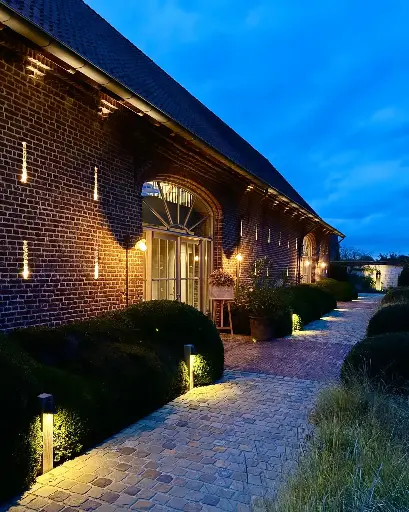 Ik wens een afspraak om de  hoeve te bekijken